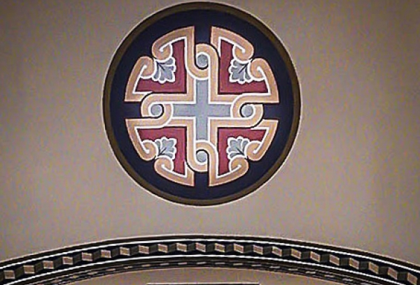 Крест (в круге) и орнамент