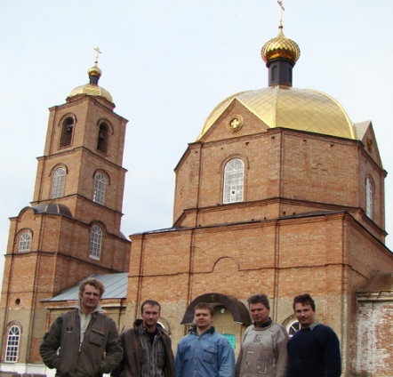 Команда иконописцев мастерской "Палехский образ"